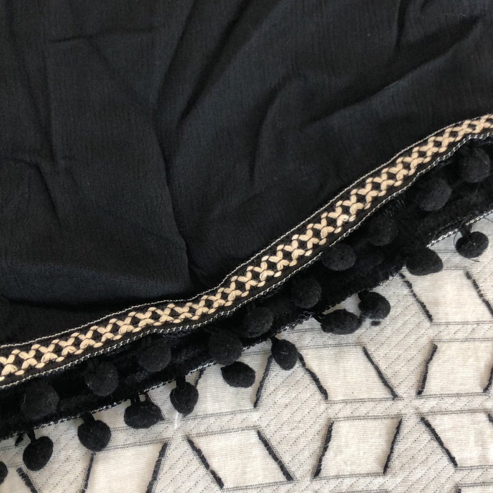 NEVER WORN SHEIN shorts - Picture 2 of 4